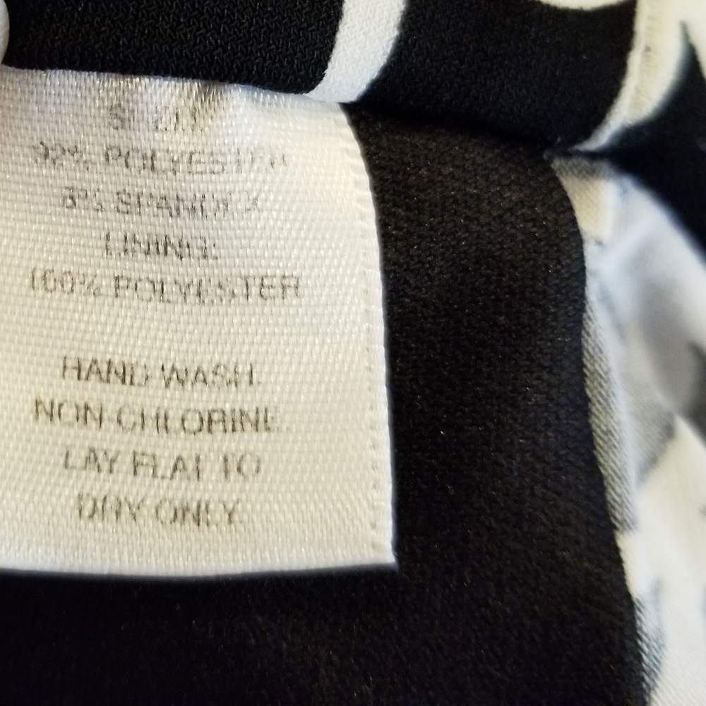 White House Black Market Dress Women’s 4 Black & White Sleeveless Faux Wrap - Picture 8 of 8